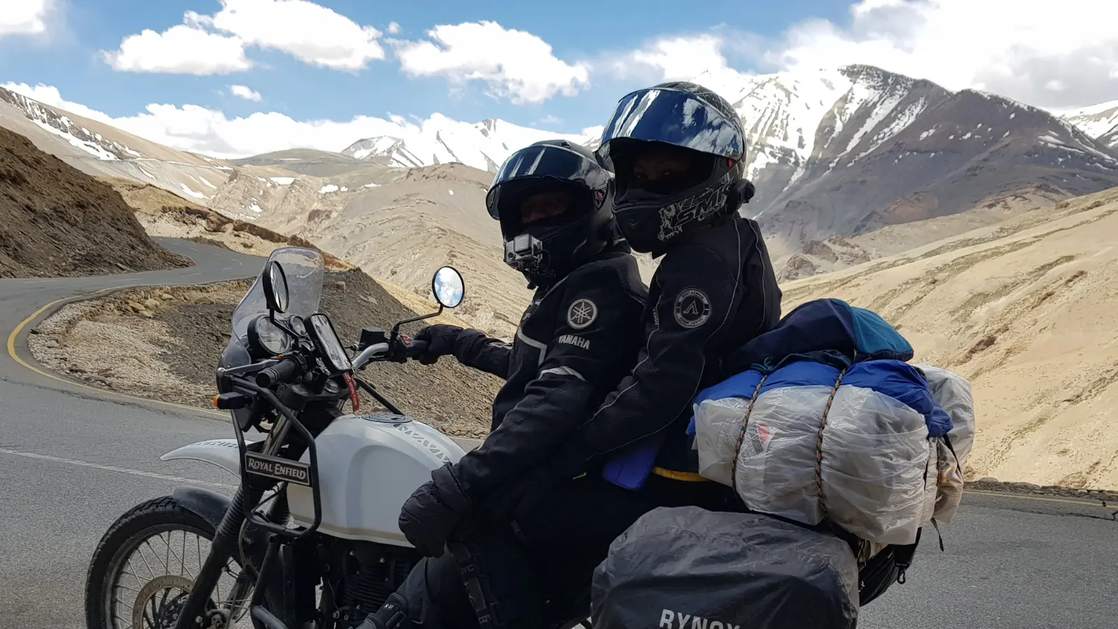 Riding through Tanglang La under changing conditions