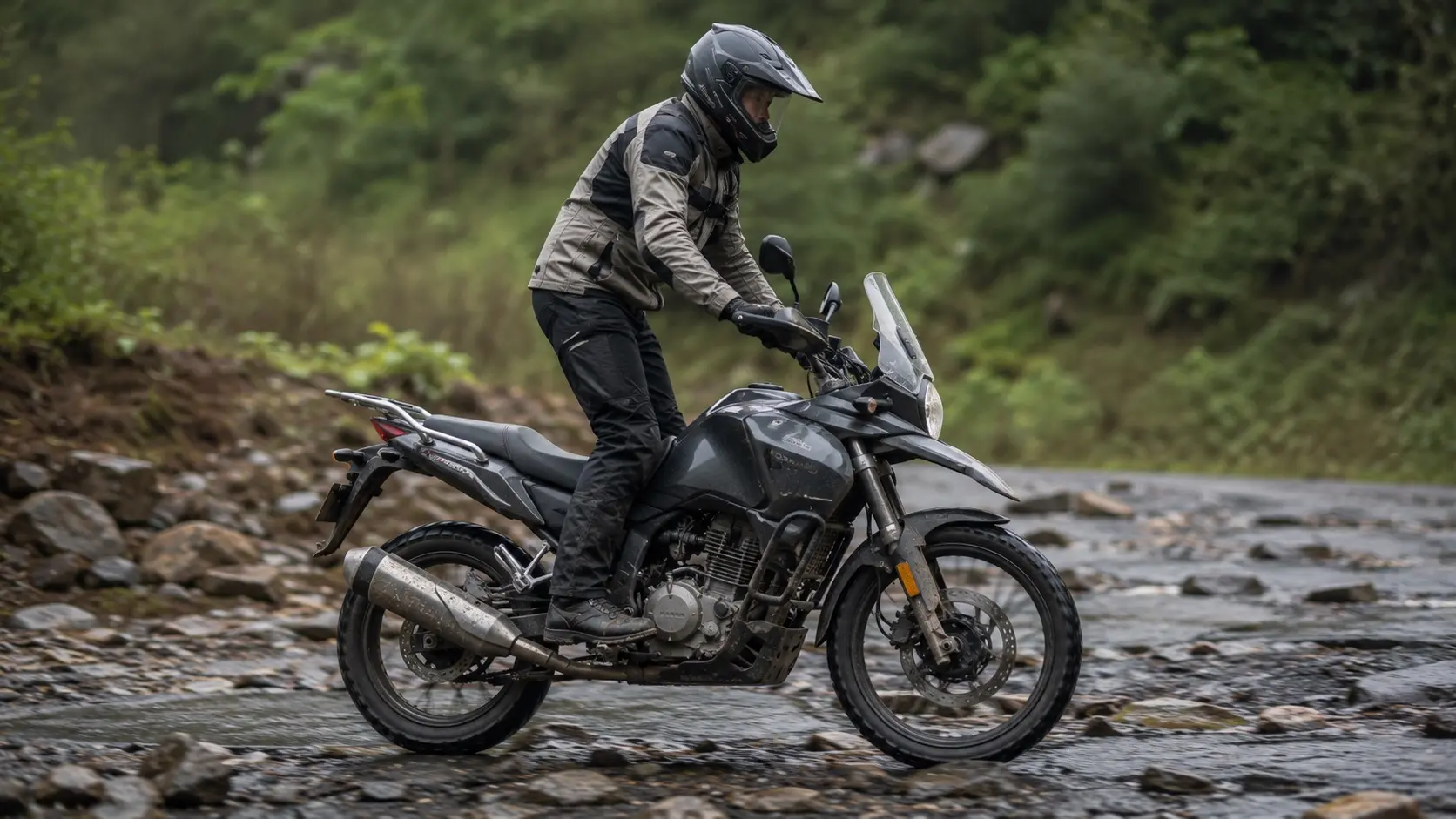 Rider standing naturally on the footpegs over uneven road